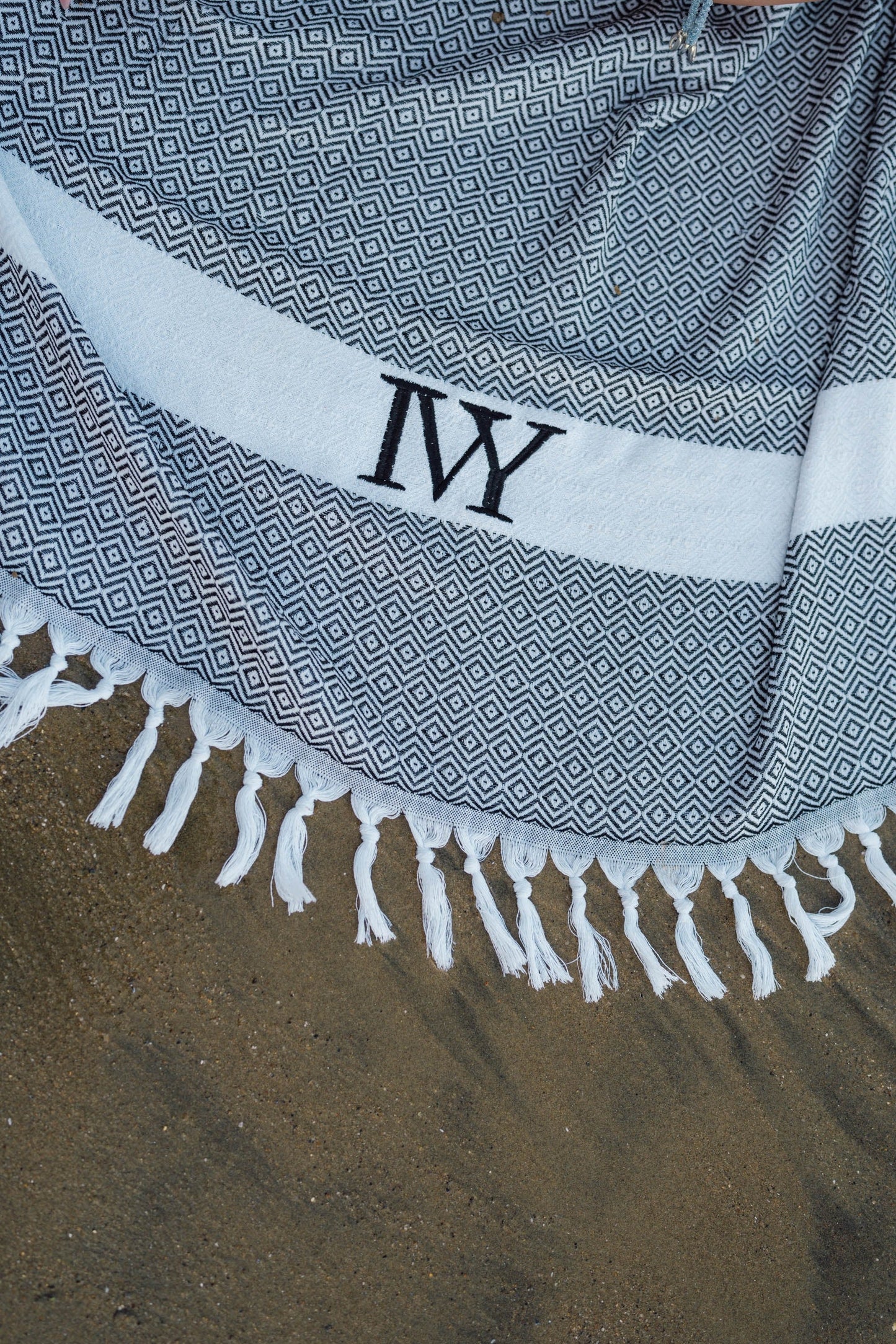 Diamond Woven Tassel Beach Towel