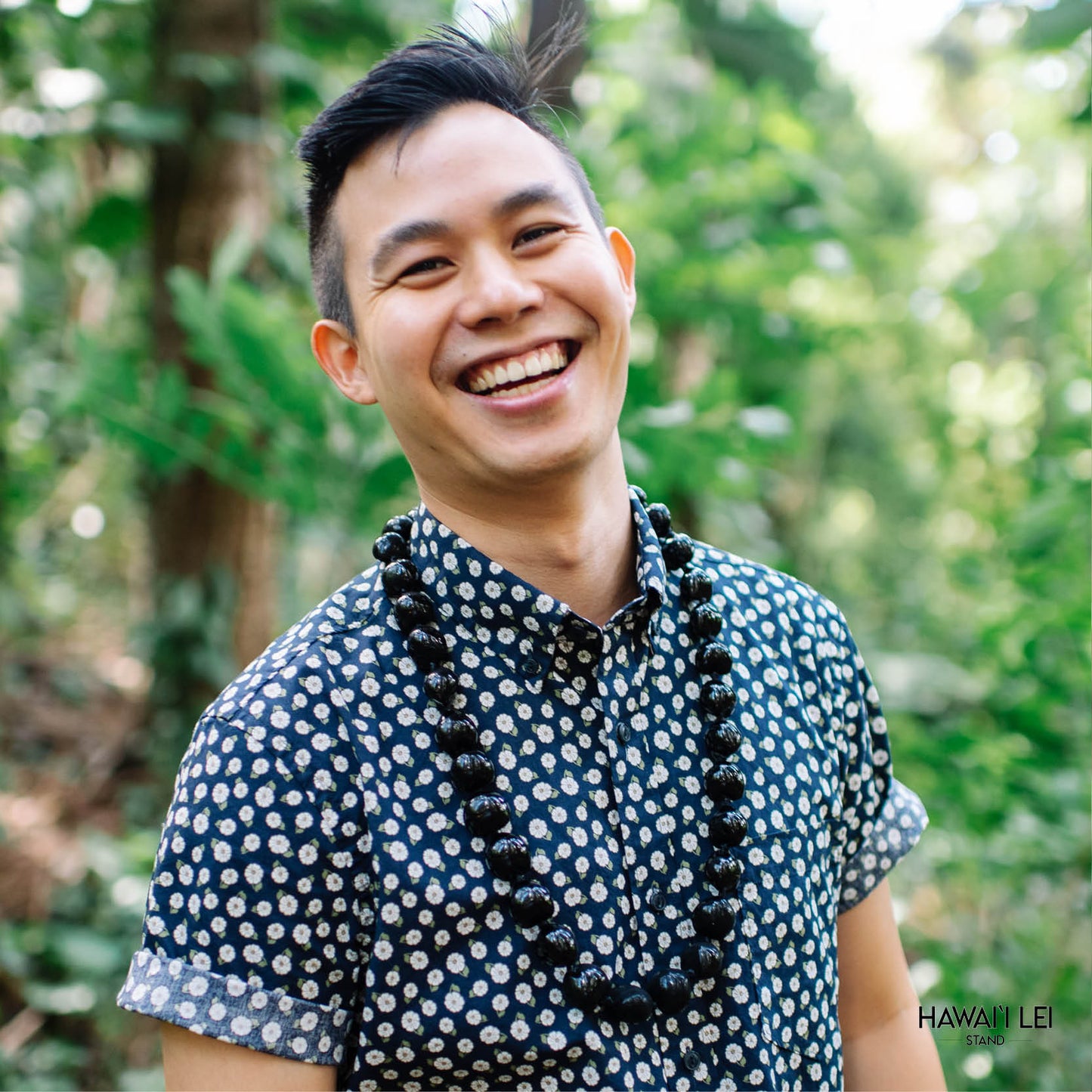 Kukui Nut Shell Lei (Black)