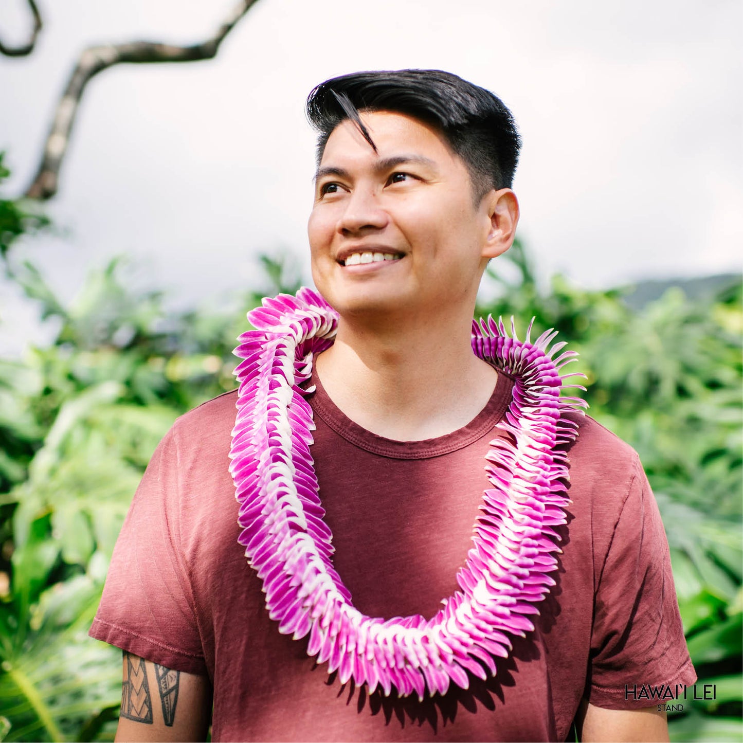 Honeybee Style Orchid Lei (Pattern Varies)