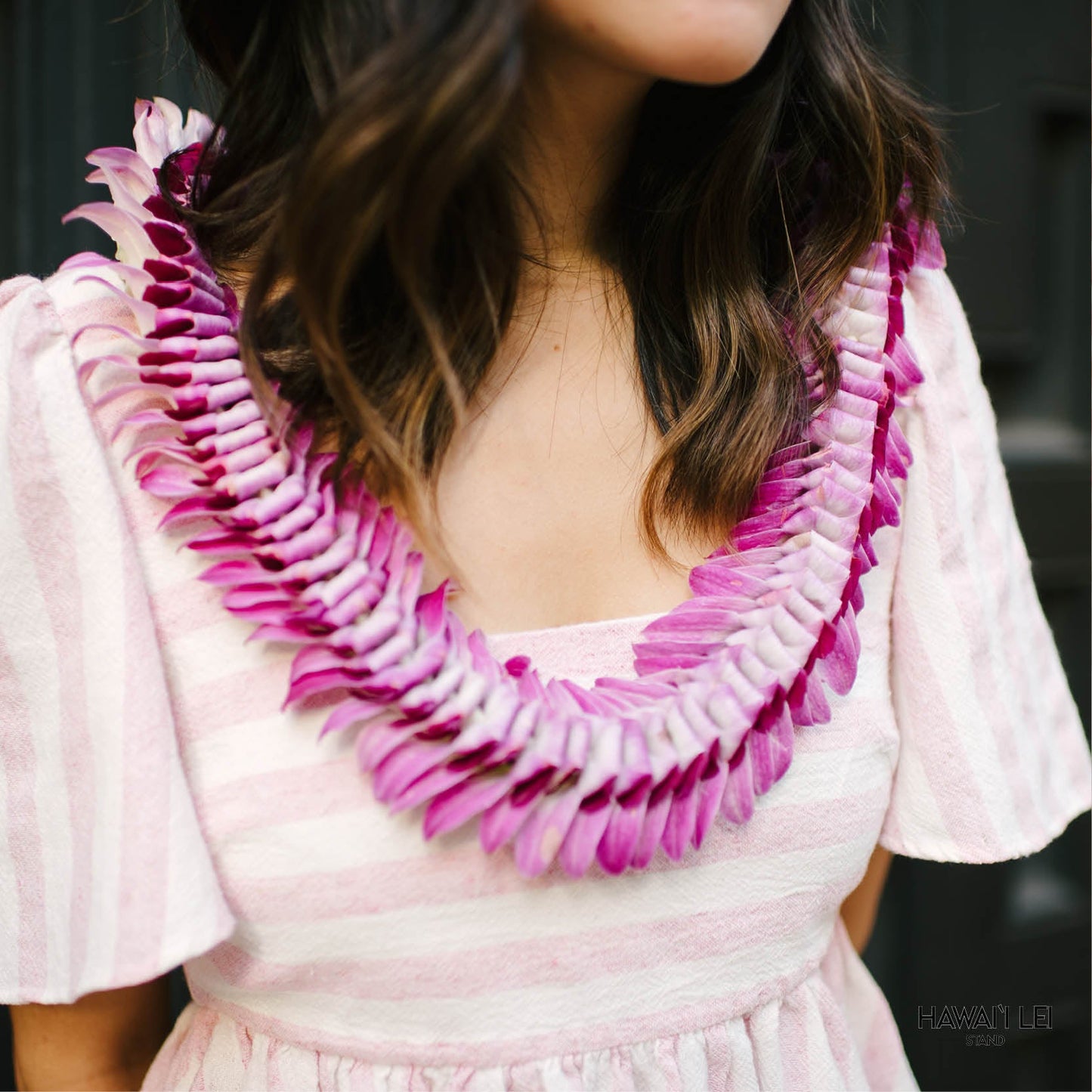 Honeybee Style Orchid Lei (Pattern Varies)