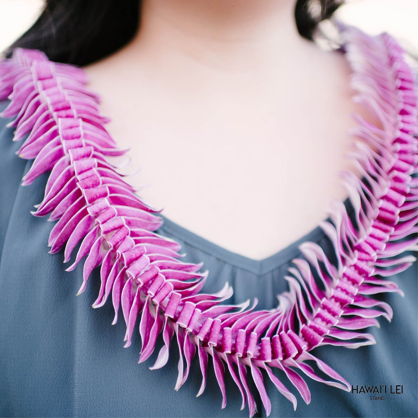Honeybee Style Orchid Lei (Pattern Varies)