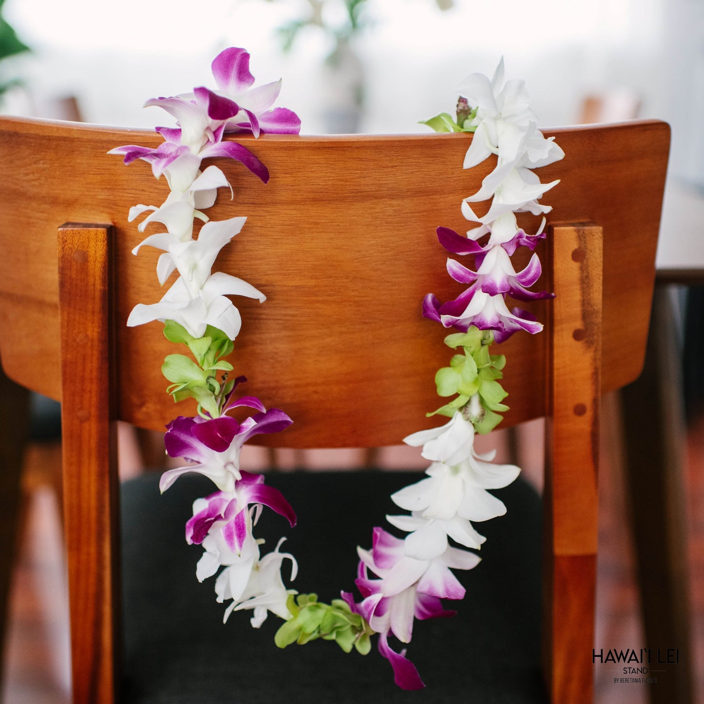 Deluxe Orchid Lei - Multi (Purple, Green & White)