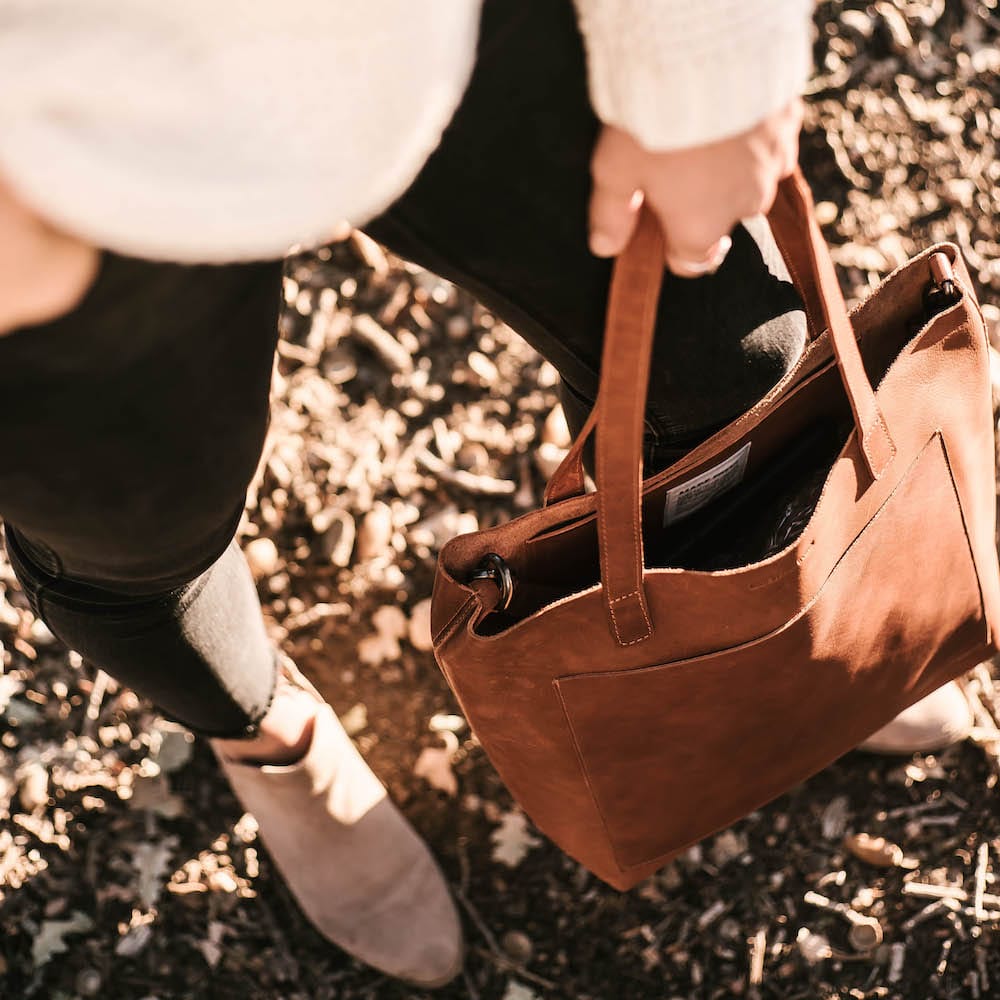 Day Tote Leather Medium Camel