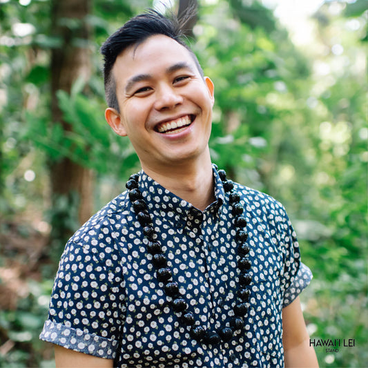 Kukui Nut Shell Lei (Black)