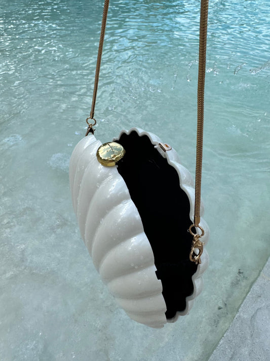 Seashell Purse in Pearl White