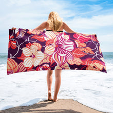 Load image into Gallery viewer, Kona Kinis Floral Beach Towel
